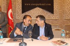 Esenyurt EuroPark Otel'de Muhtarlarımız ve esnaf Dernek başkanlarımızla Yeni Türkiye'yi, Seçilmişliği aşağılayan 